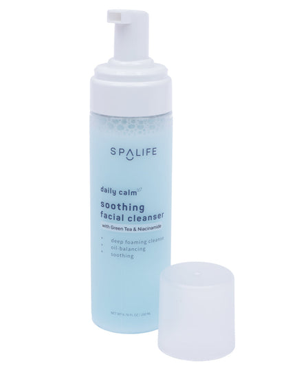 Limpiador Facial Calmante Diario - 7.5 oz.